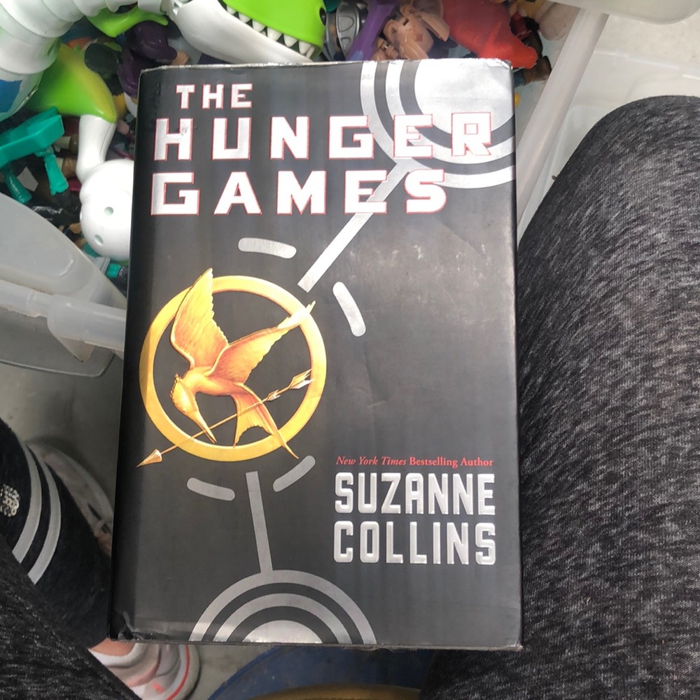 Hardback book Hunger Games
